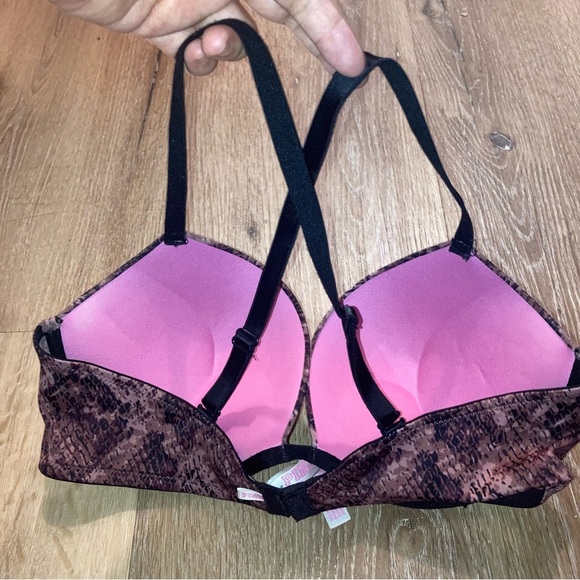 Pink Victoria’s Secret 36C Pink Snakeskin Print Wear Everywhere Push-Up Bra - Picture 4 of 5